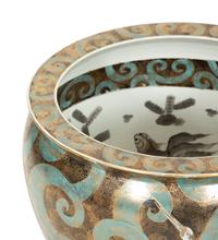 A Chinese Export Jardinière with Crane Decoration