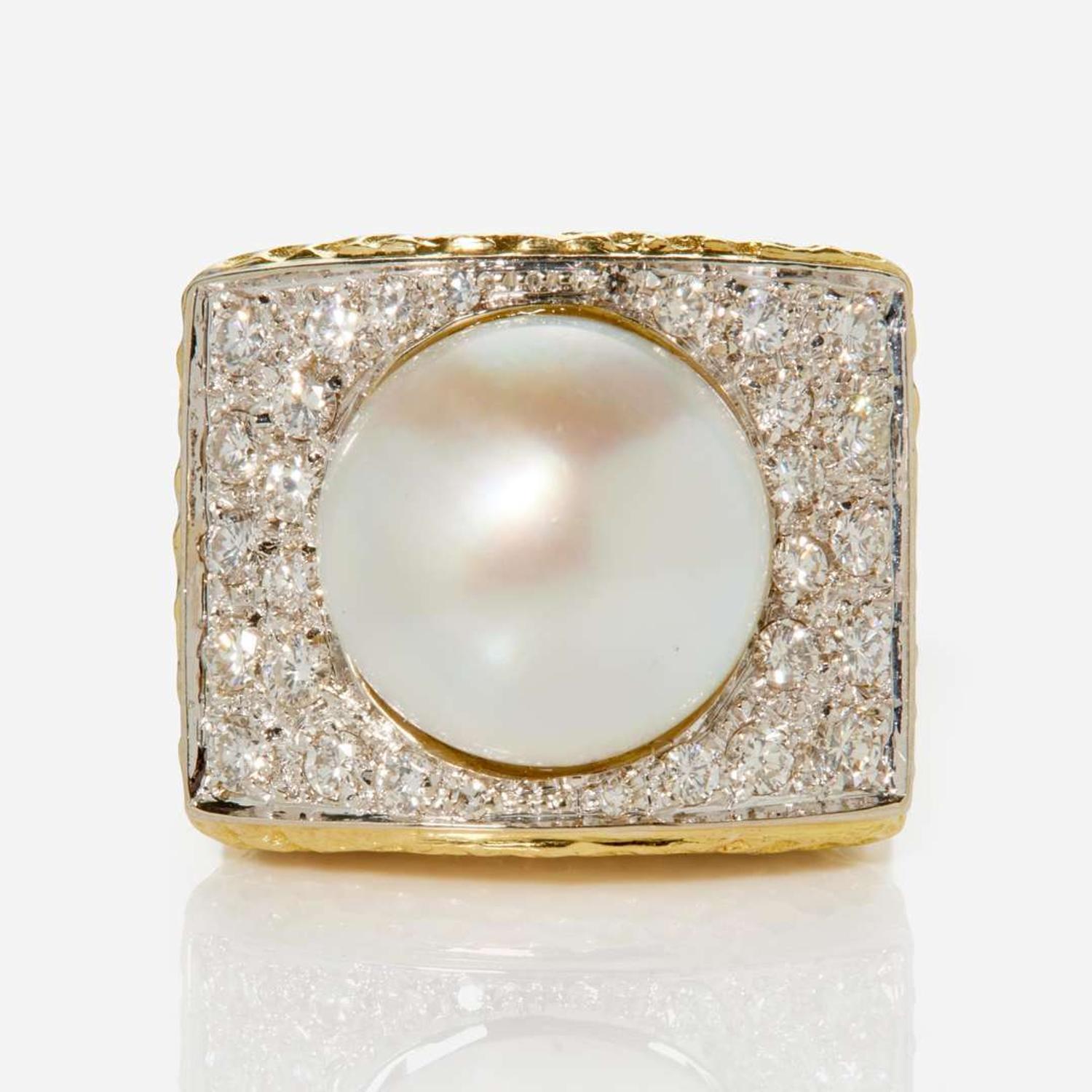 An 18K Yellow Gold, Pearl, and Diamond Ring