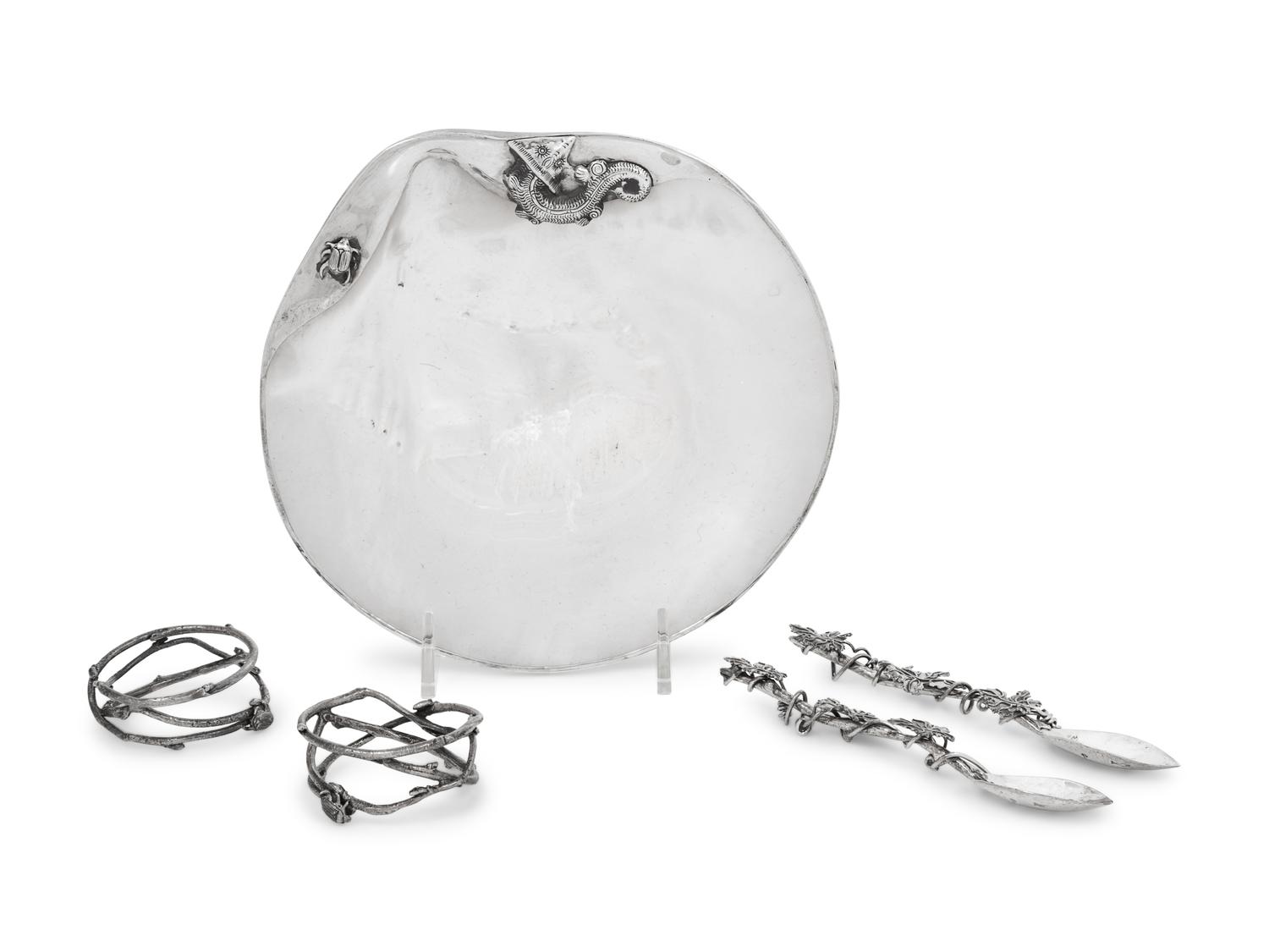 A Steven Dweck Silver-Mounted Mother of Pearl Dish