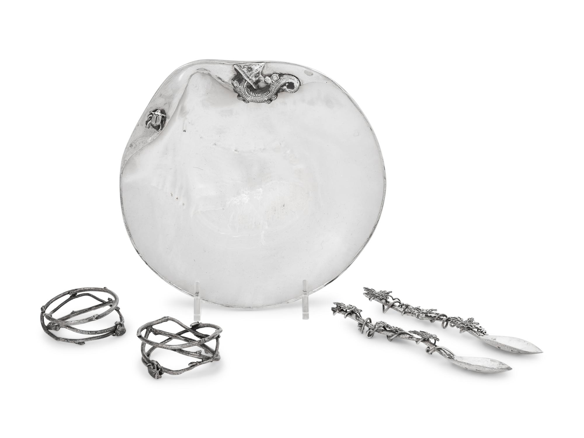 A Steven Dweck Silver-Mounted Mother of Pearl Dish
