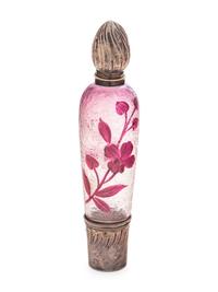 A Continental Silver Mounted Cameo Glass Opera Flask