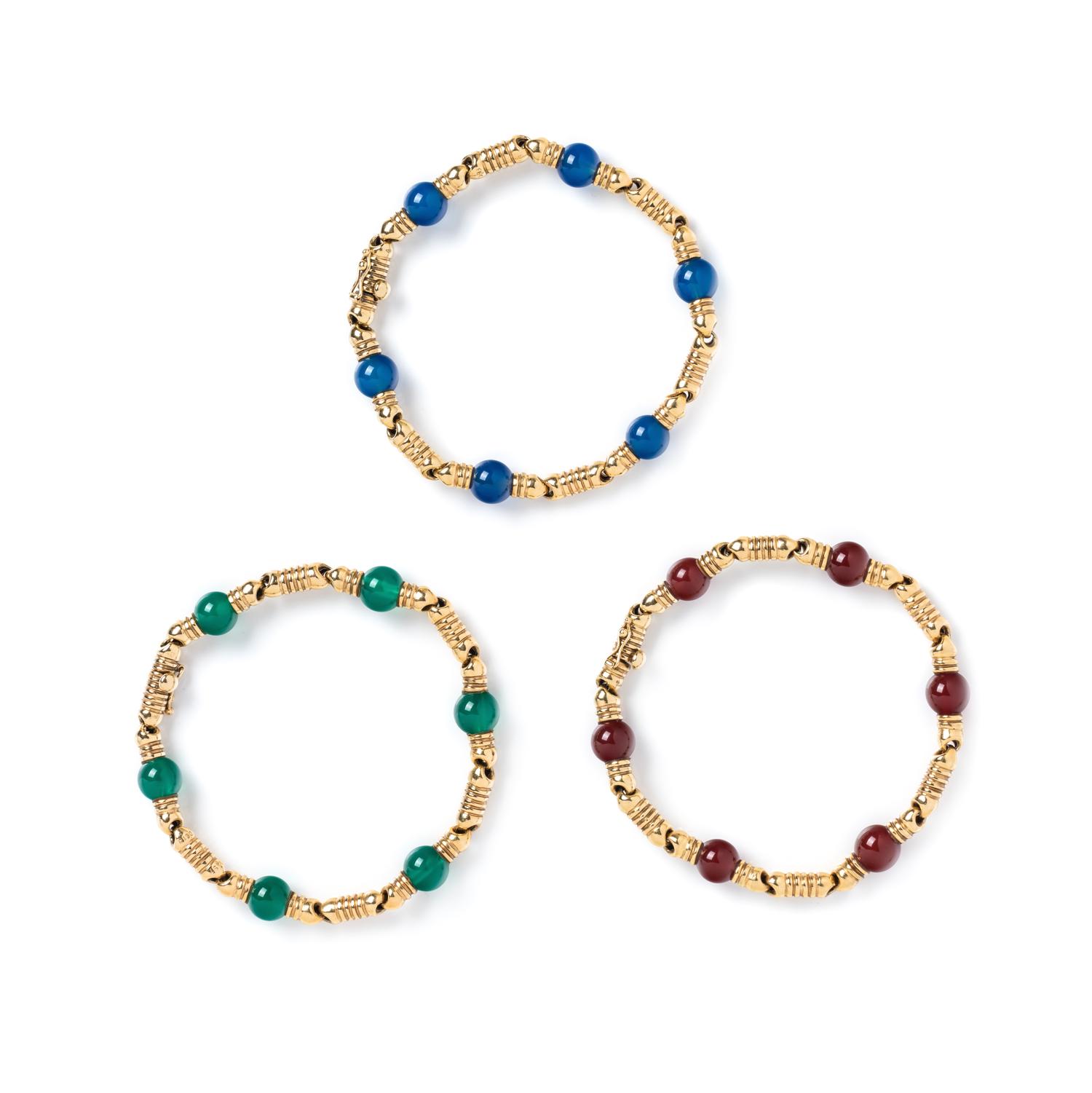 BOUCHERON, YELLOW GOLD AND HARDSTONE BRACELET SET
