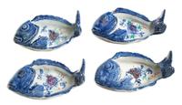 An Assembled Collection of Porcelain Articles Length of largest 10 inches. — MID 20TH CENTURY