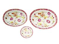 Two Chinese Export porcelain Famille Rose "Pseudo Tobacco Leaf" platters qianlong, circa 1785