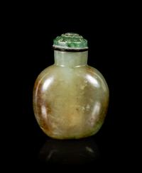 A Chinese Greyish Green Jade Snuff Bottle