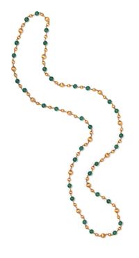 YELLOW GOLD AND AVENTURINE NECKLACE
