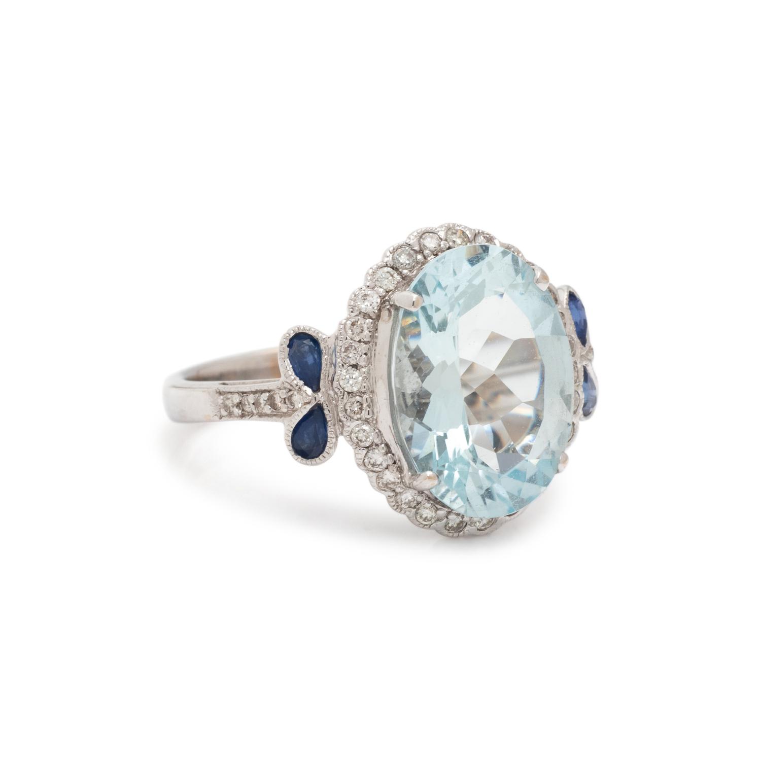 AQUAMARINE AND DIAMOND RING