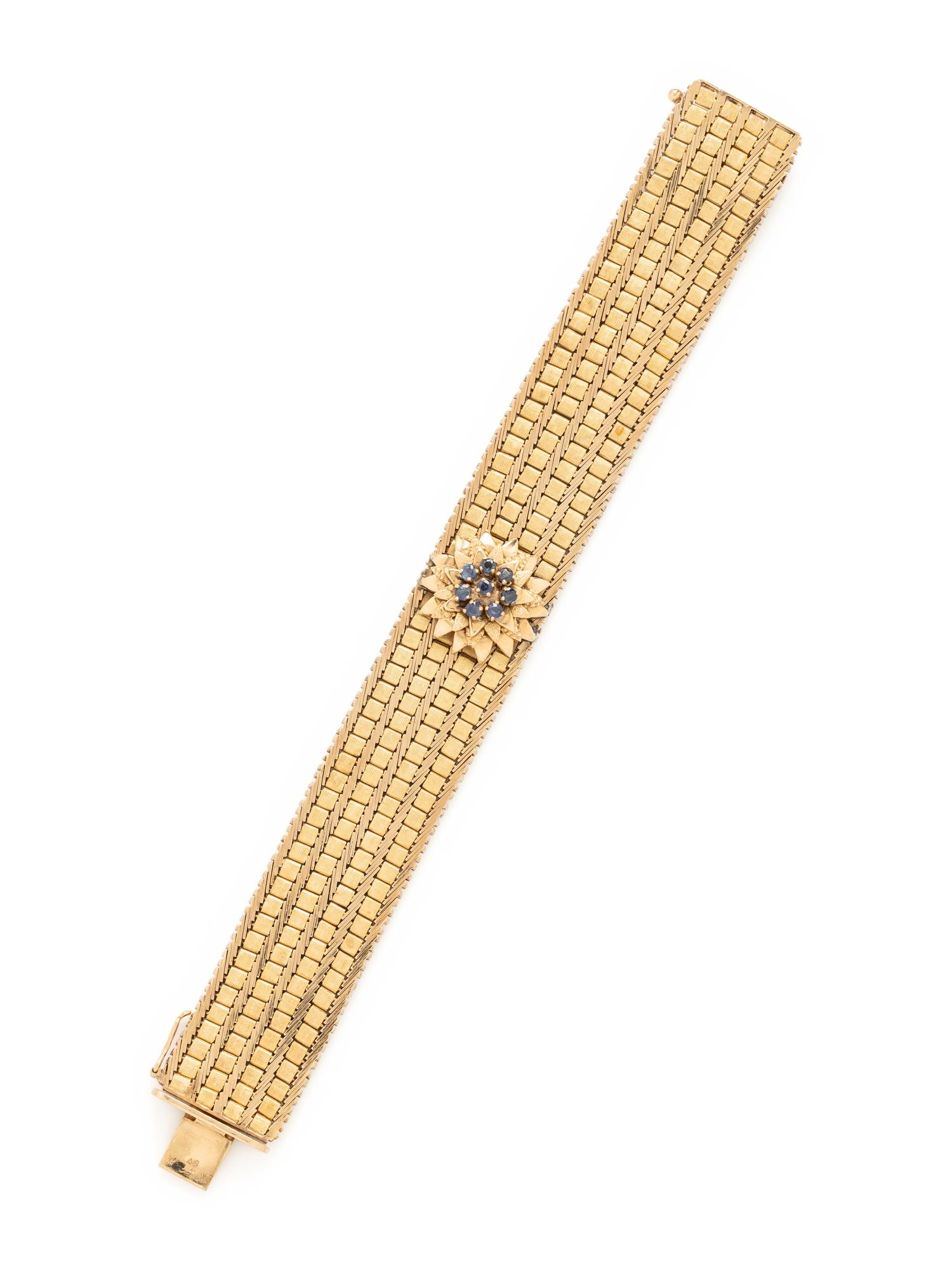YELLOW GOLD AND SAPPHIRE BRACELET