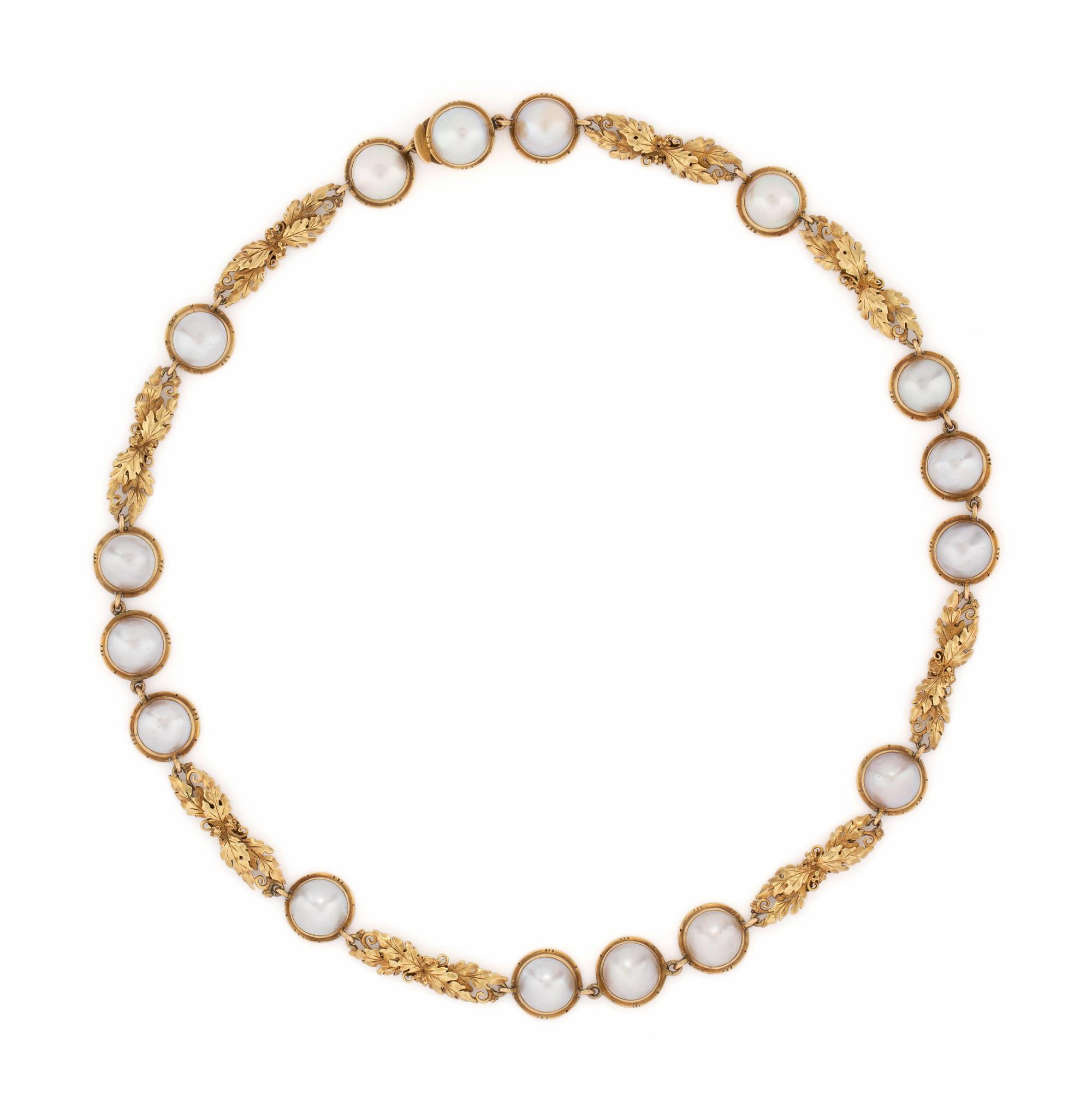ARTS & CRAFTS, YELLOW GOLD AND PEARL NECKLACE