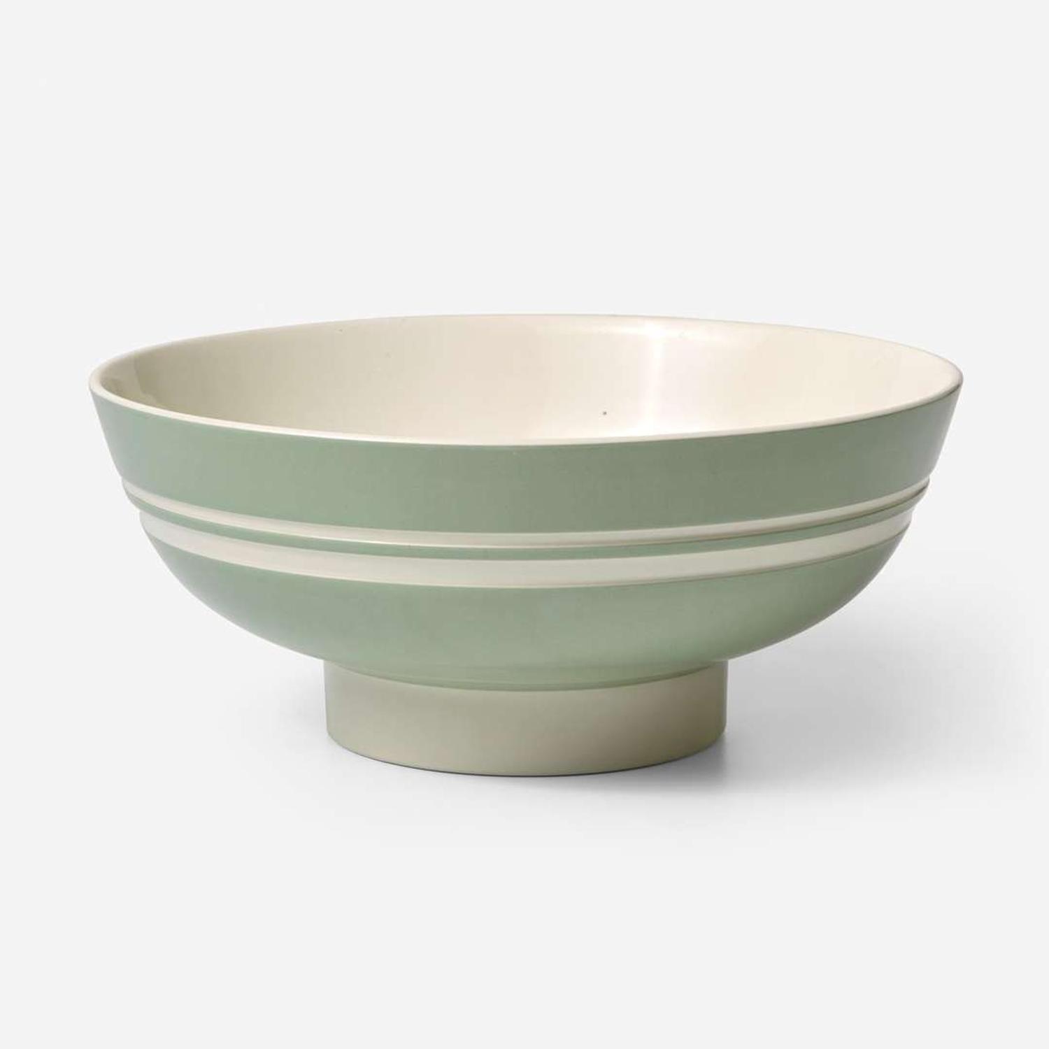 A Wedgwood Keith Murray (1892-1981) Designed Slip Ware Bowl UK, 1930s