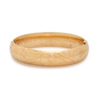 VINTAGE, YELLOW GOLD BANGLE BRACELET