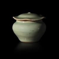 A Small Chinese Longquan Style Celadon Glazed Covered Jar — 龍泉窯青釉蓋罐