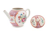 A Chinese Export Porcelain Teapot