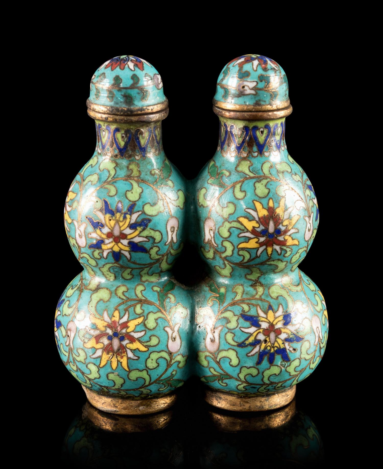 A Cloisonné Enameled Double Gourd-Form Snuff Bottle