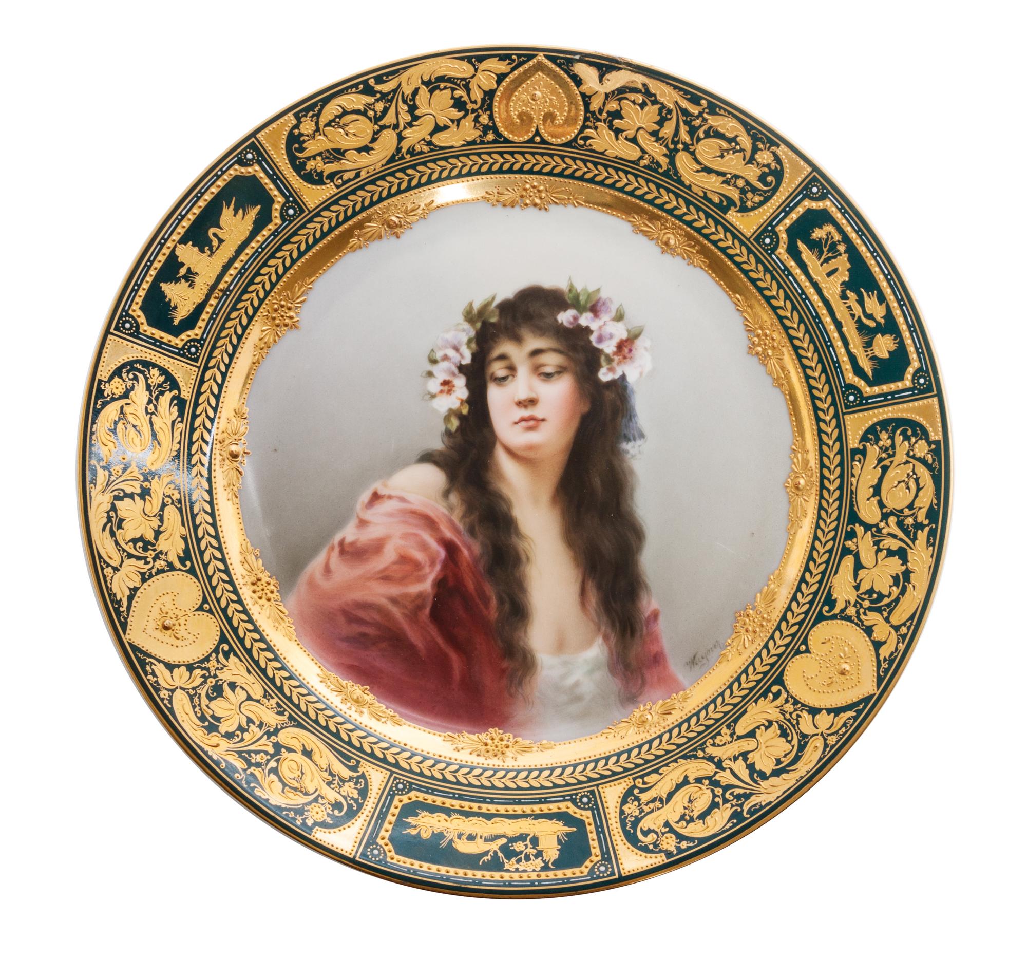 A Royal Vienna Cabinet Plate Diameter 9 1/2 inches.