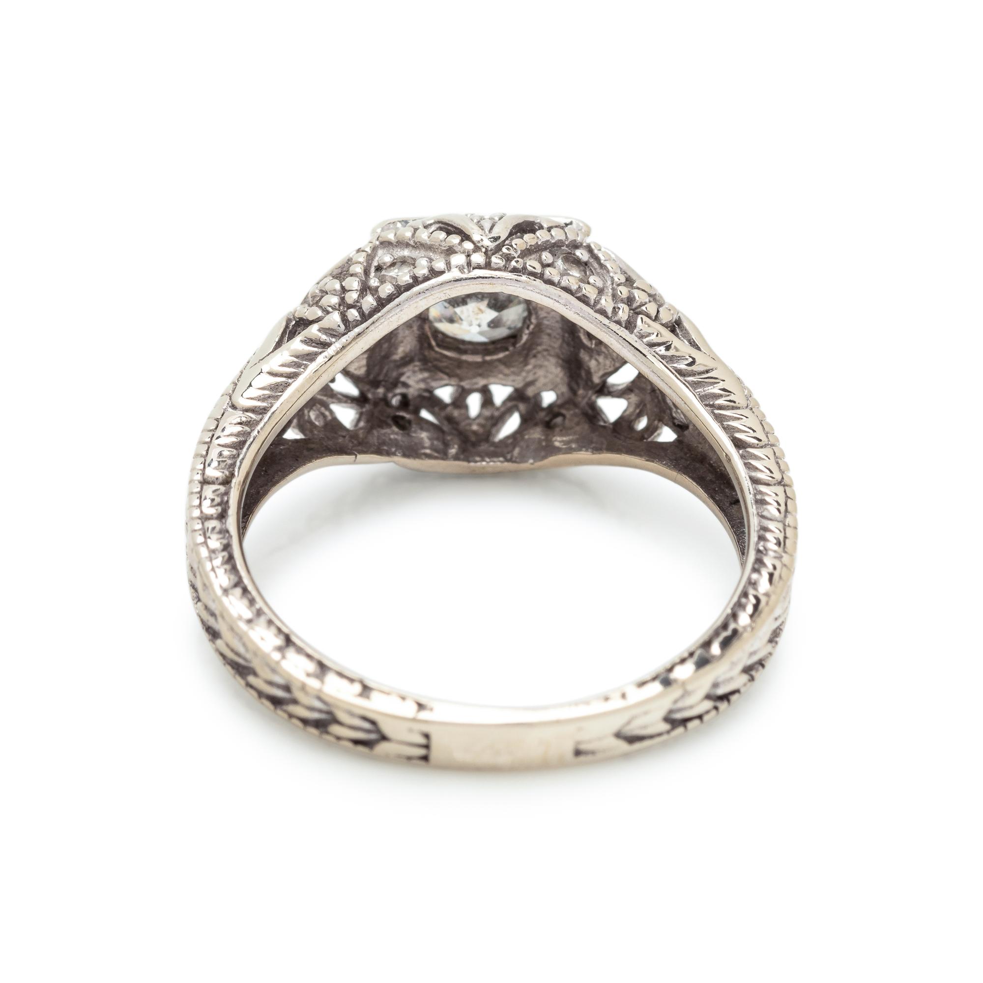 DIAMOND RING