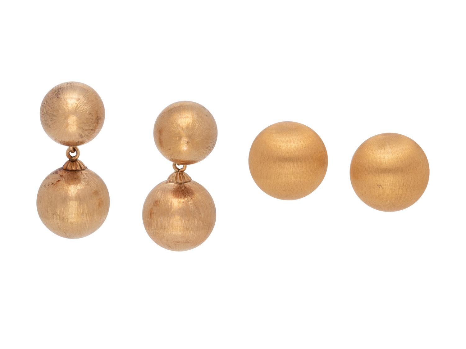 COLLECTION OF YELLOW GOLD EARRINGS