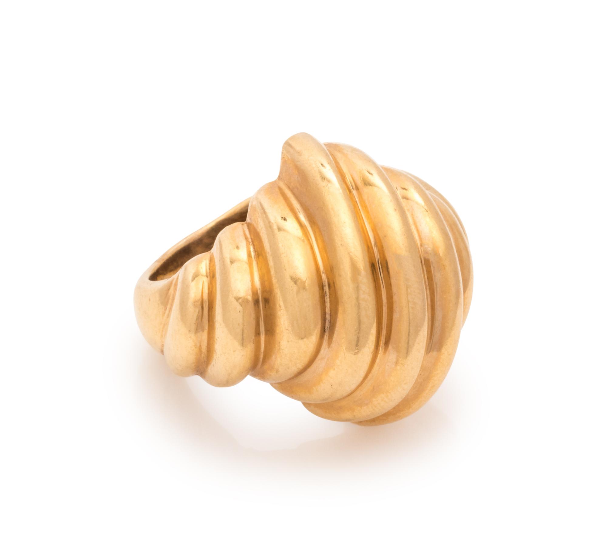 YELLOW GOLD RING
