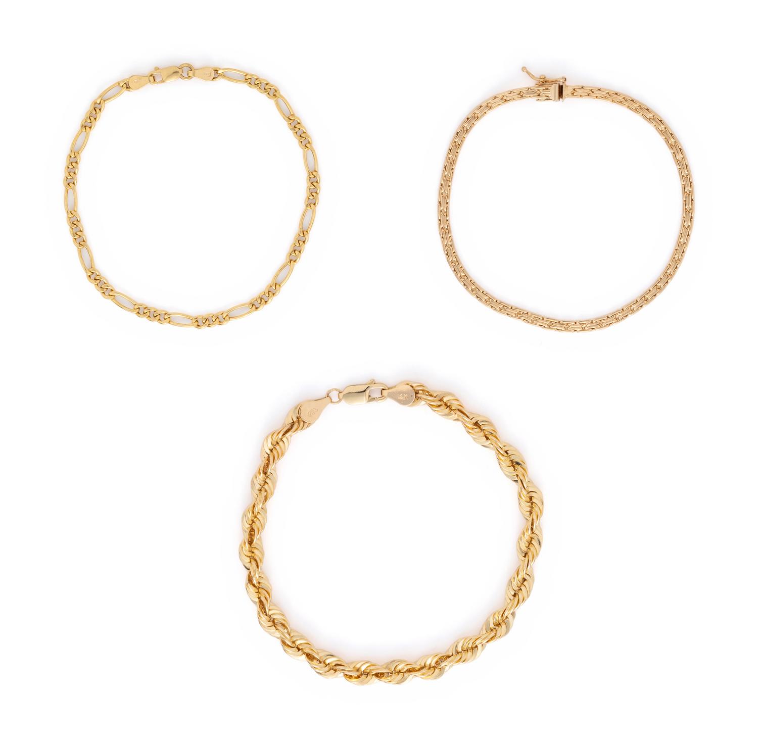COLLECTION OF YELLOW GOLD BRACELETS