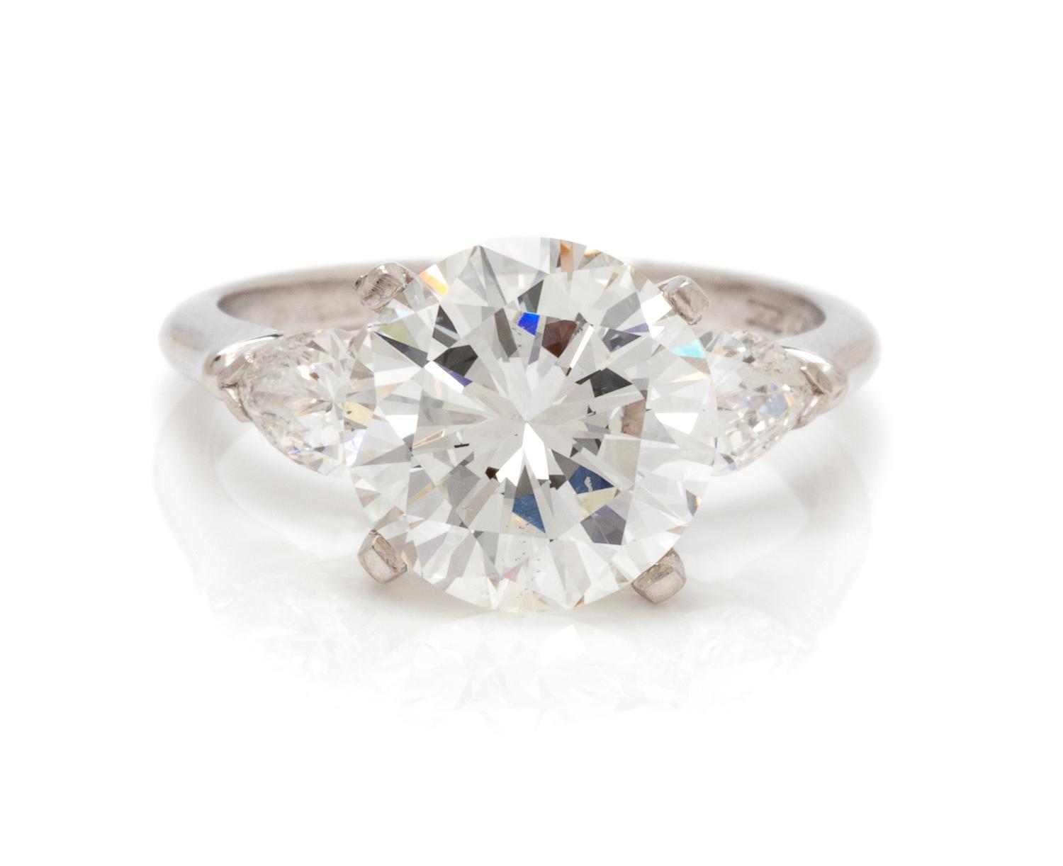 A Platinum and Diamond Ring, 3.40 dwts.
