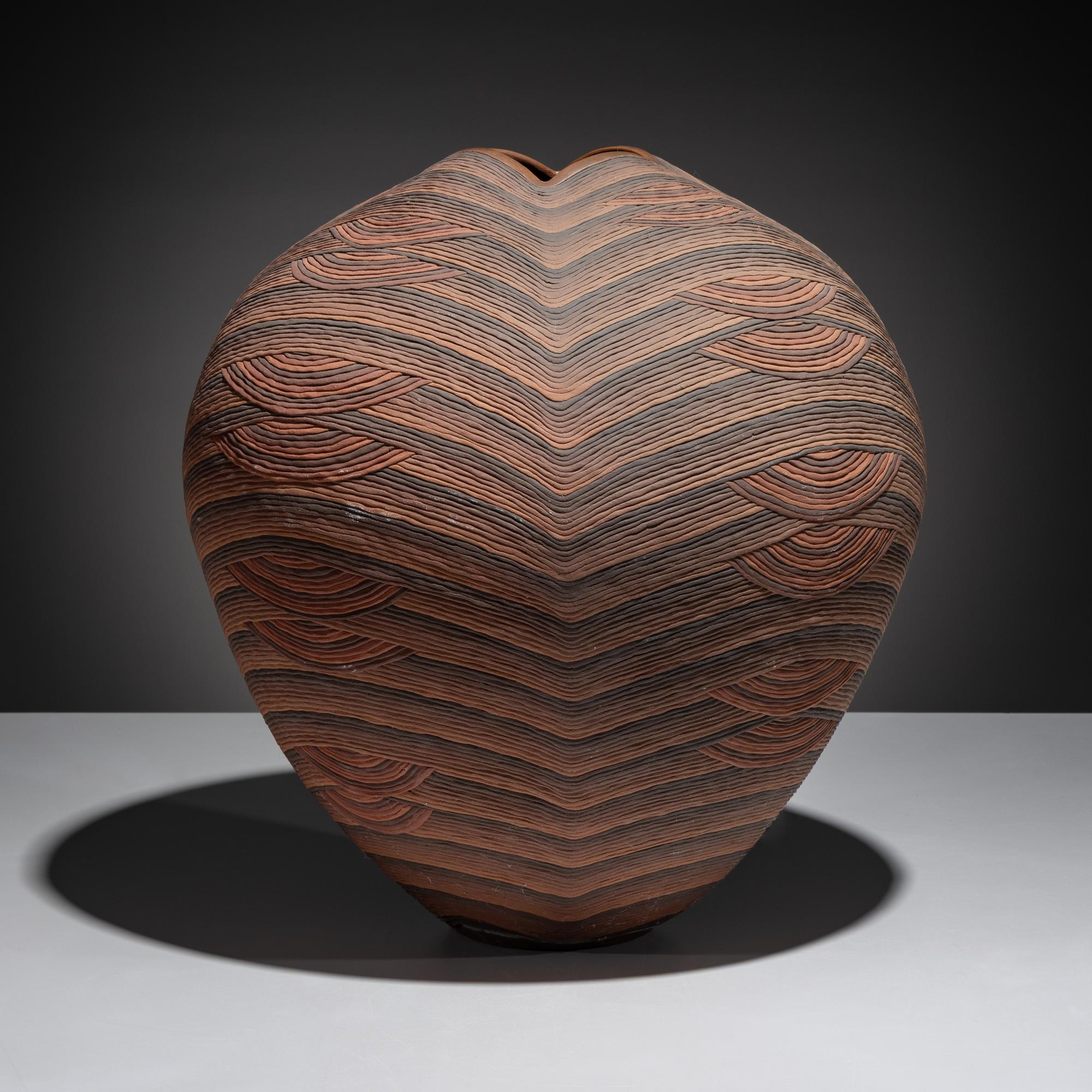 Corrugated Pottery Jar, Glory to God