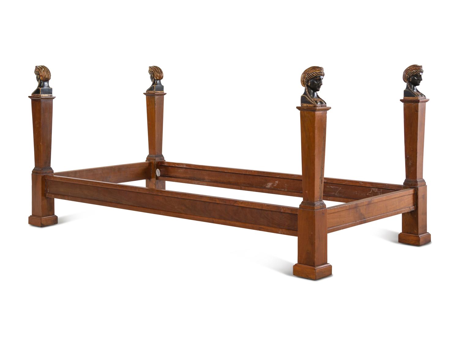 An Italian Neoclassical Painted and Parcel Gilt Mahogany Daybed