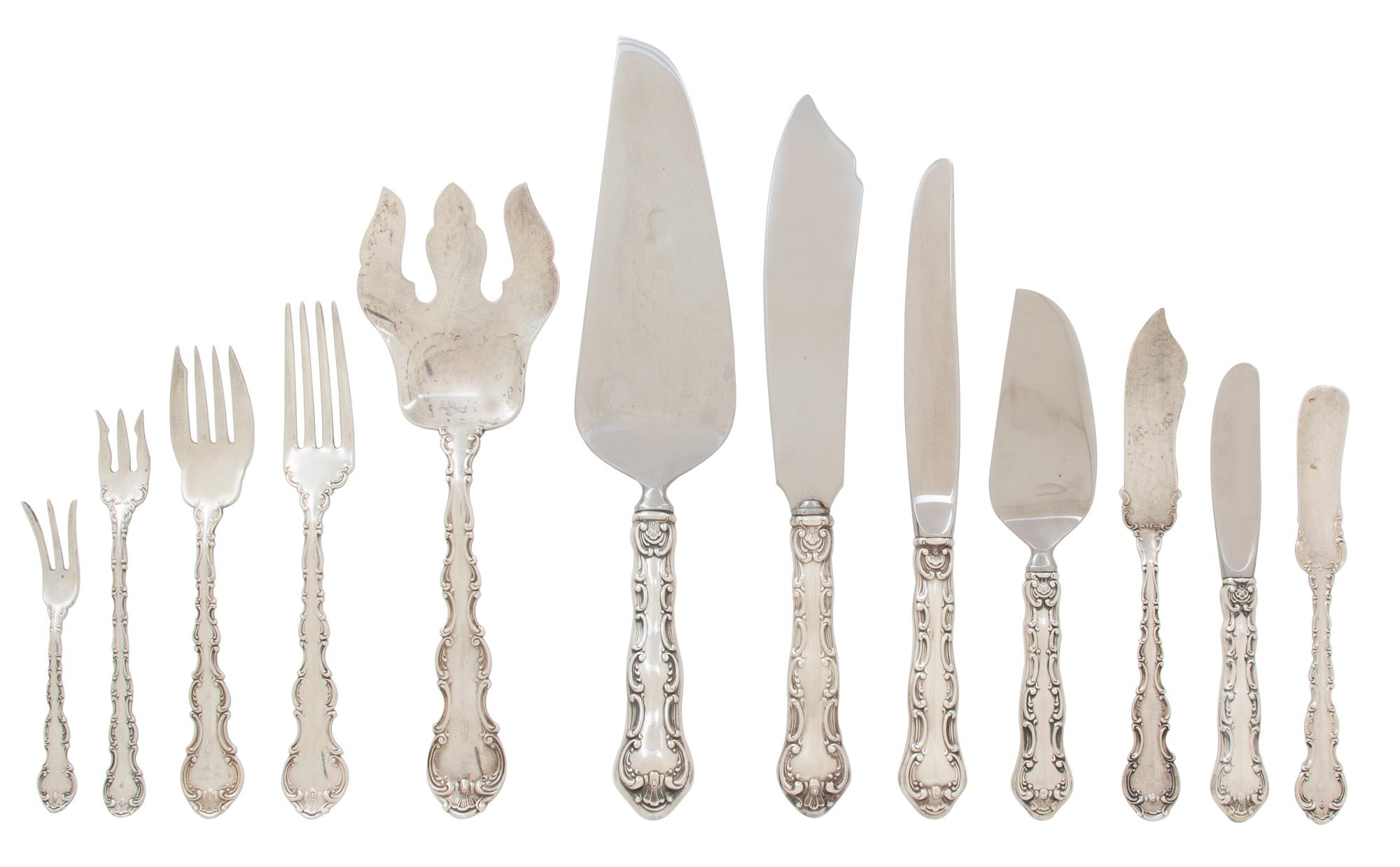 An American Silver Flatware Service, Gorham Manufacturing Co., Providence, RI, 20th Century, in the Strasbourg pattern, comprising: 15