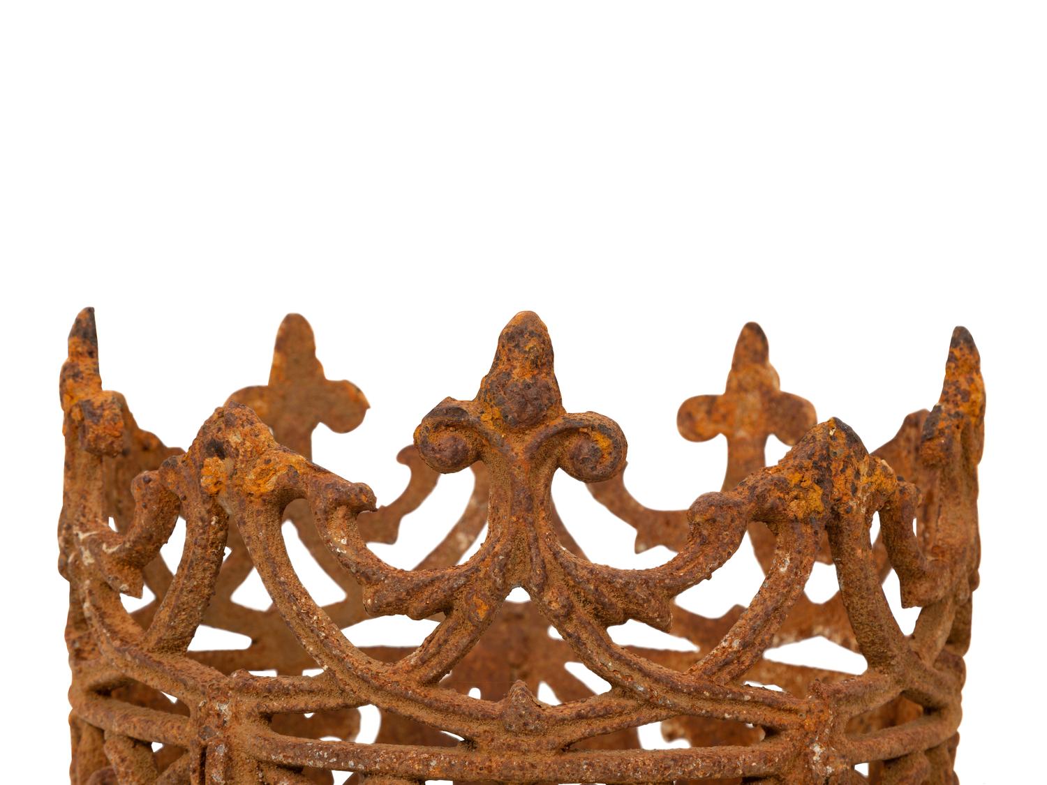 An Iron Jardinière Holder