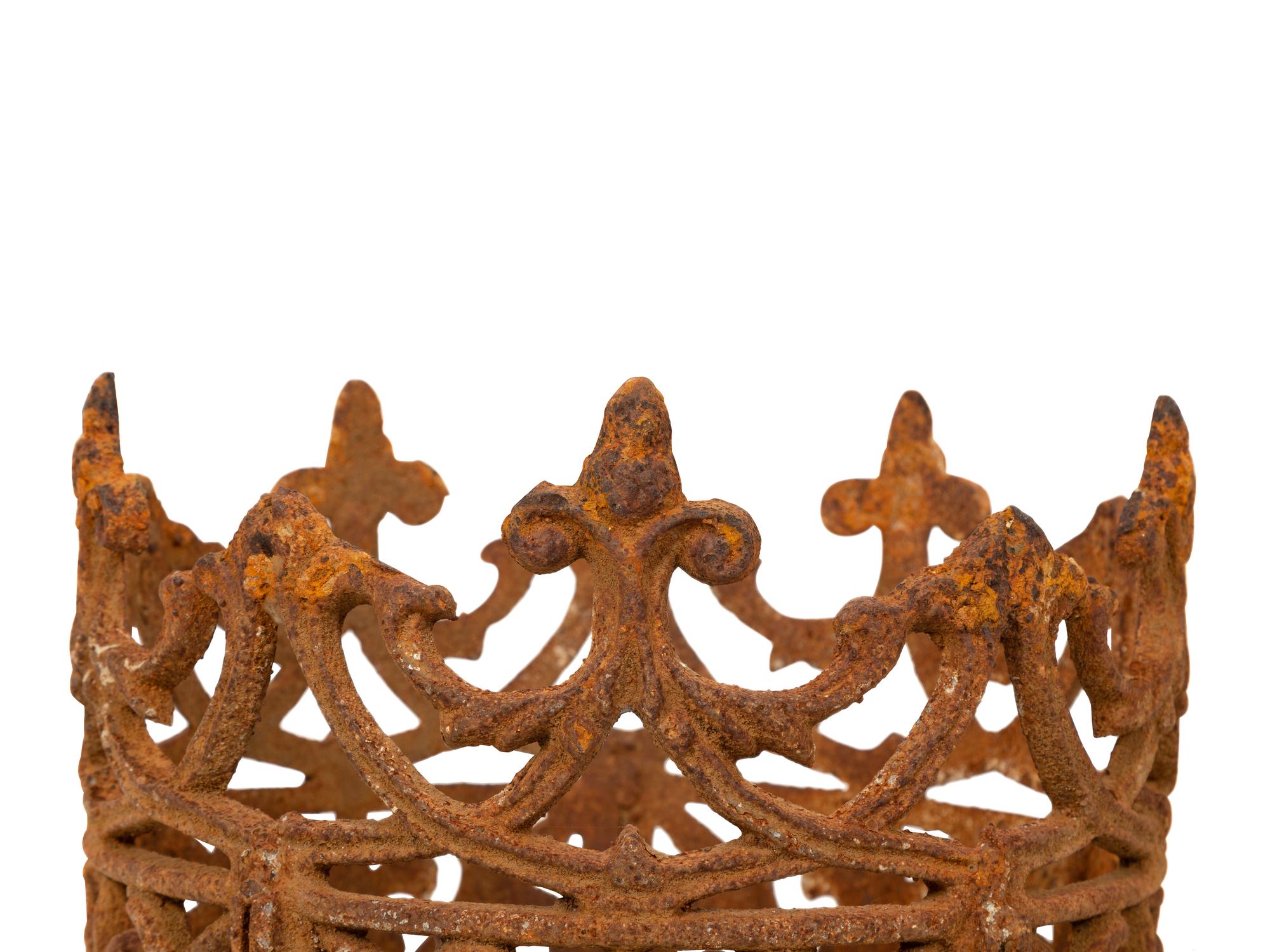 An Iron Jardinière Holder