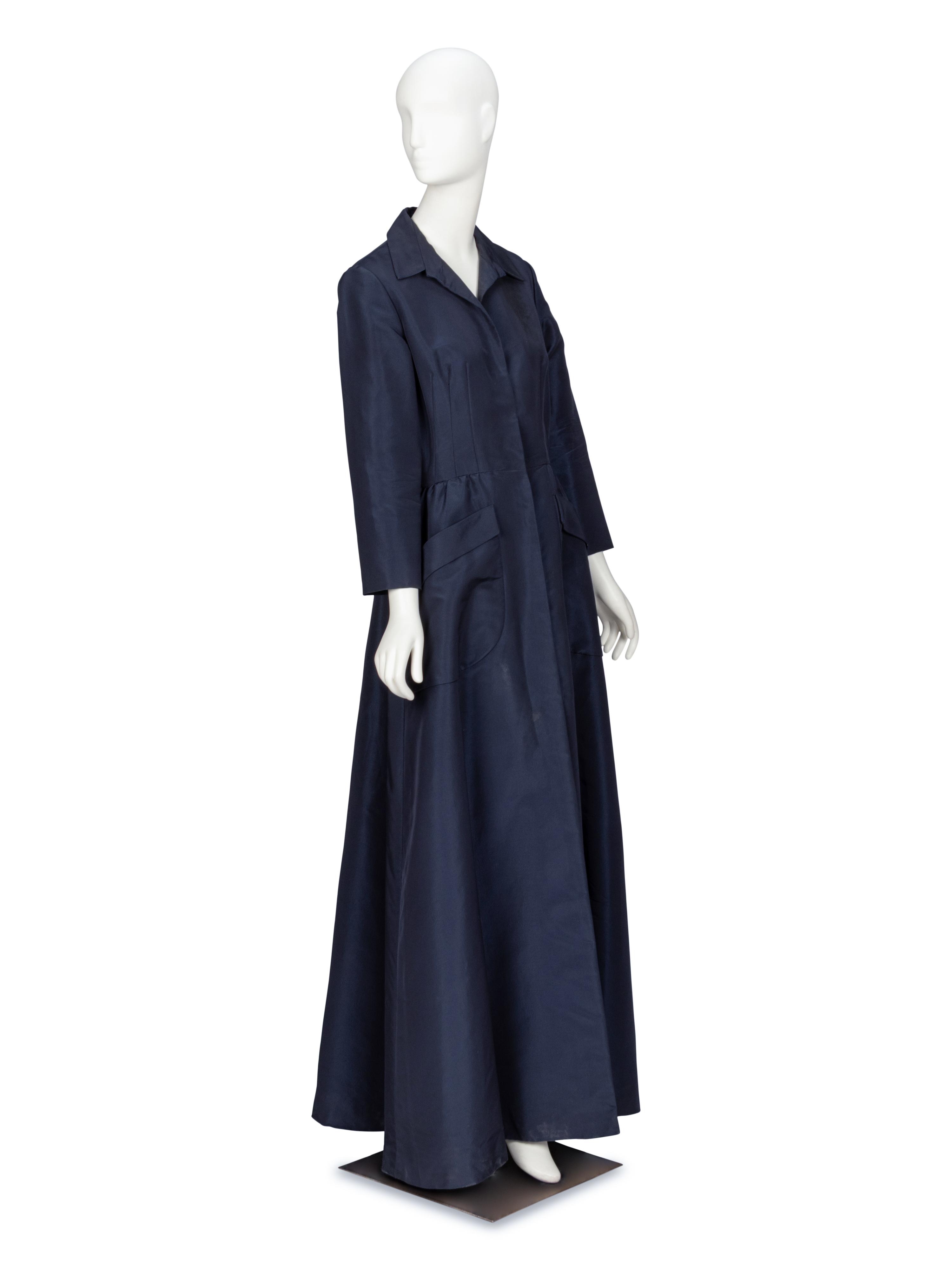 Oscar de la Renta, Navy Long Sleeve Gown