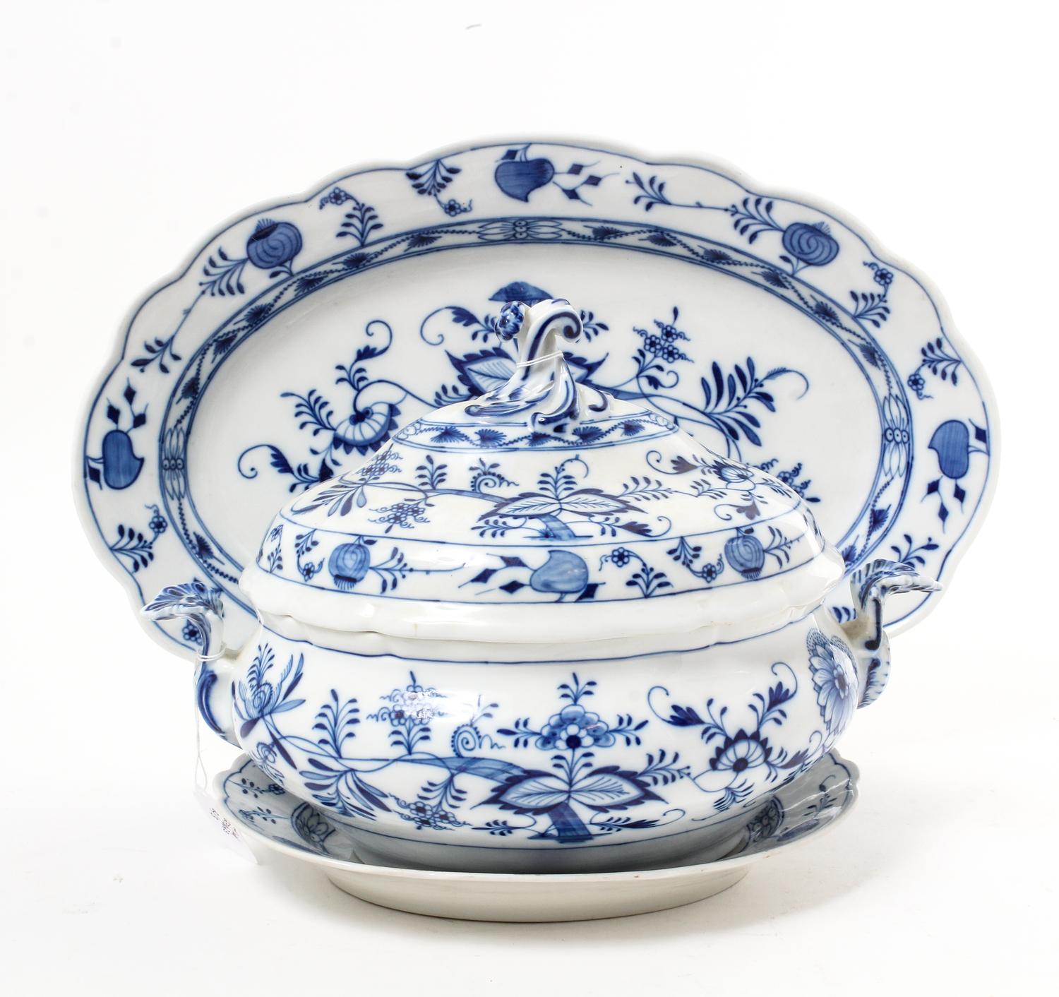 A Blue Onion Style Porcelain Tureen Length of serving tray 17 1/2 inches. — 19TH/20TH CENTURY