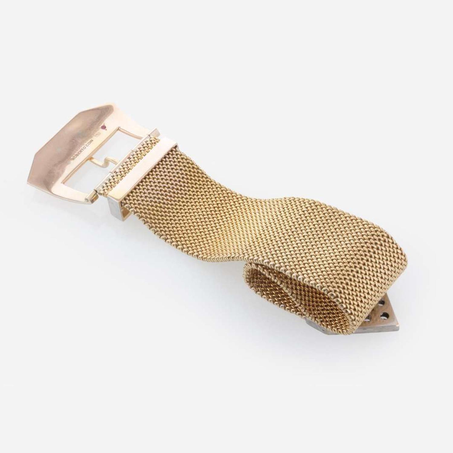 An 18K Gold Roberto Coin Belt Bracelet