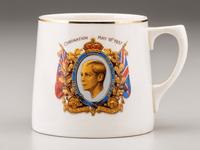 [ROYALTY]. WINDSOR, Edward, Duke of (1894-1972, "Edward VIII, King of England"). WINDSOR, Wallis Simpson, Duchess of (1896-1986). Photograph signed ("Wallis Windsor" and "Edward Duke of Windsor").