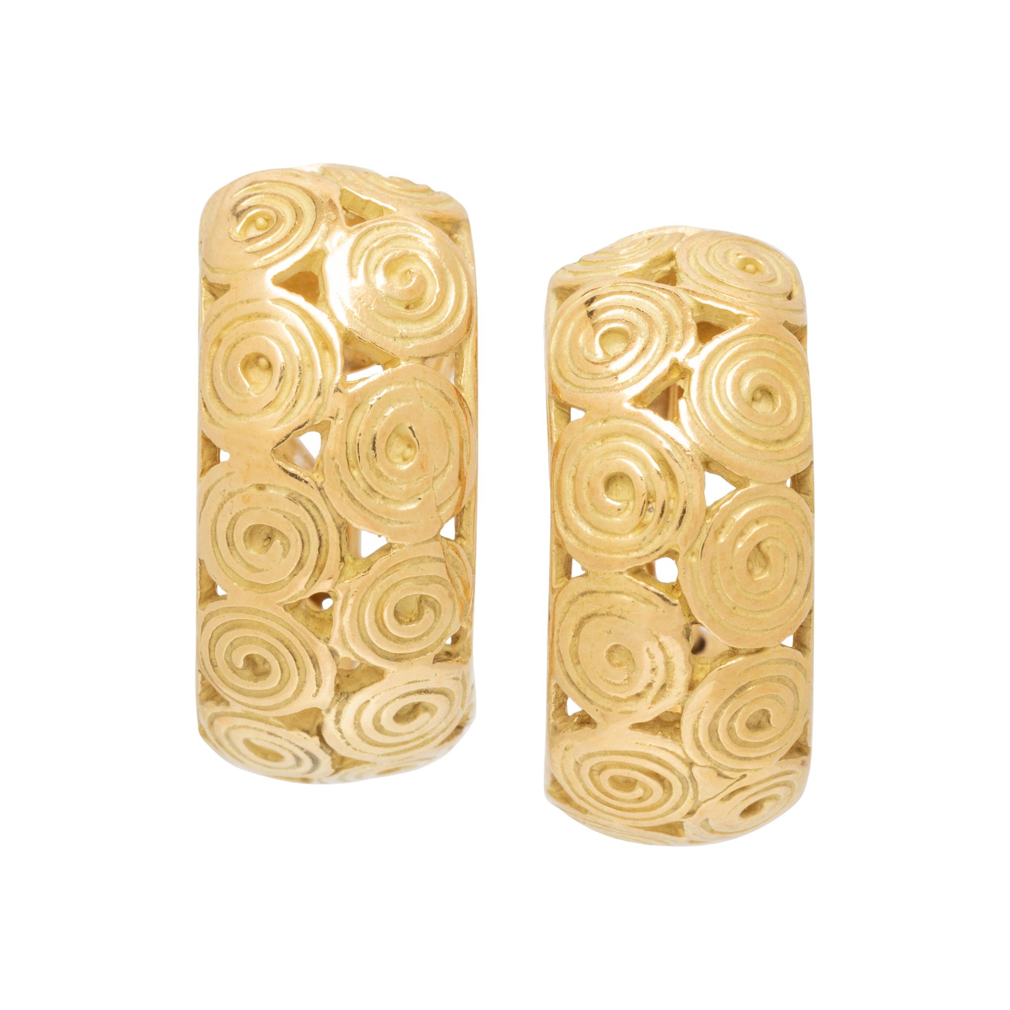 EMIS BEROS, YELLOW GOLD SCROLL MOTIF CLIP EARRINGS