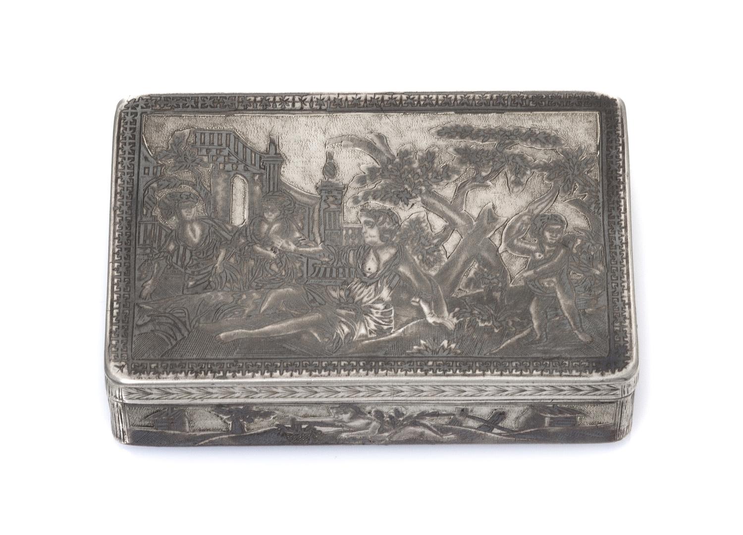 A Russian Niello Silver Snuff Box, Mark of Vasily Popov, Moscow, early 19th century, the lid, sides and base decorated with figures in