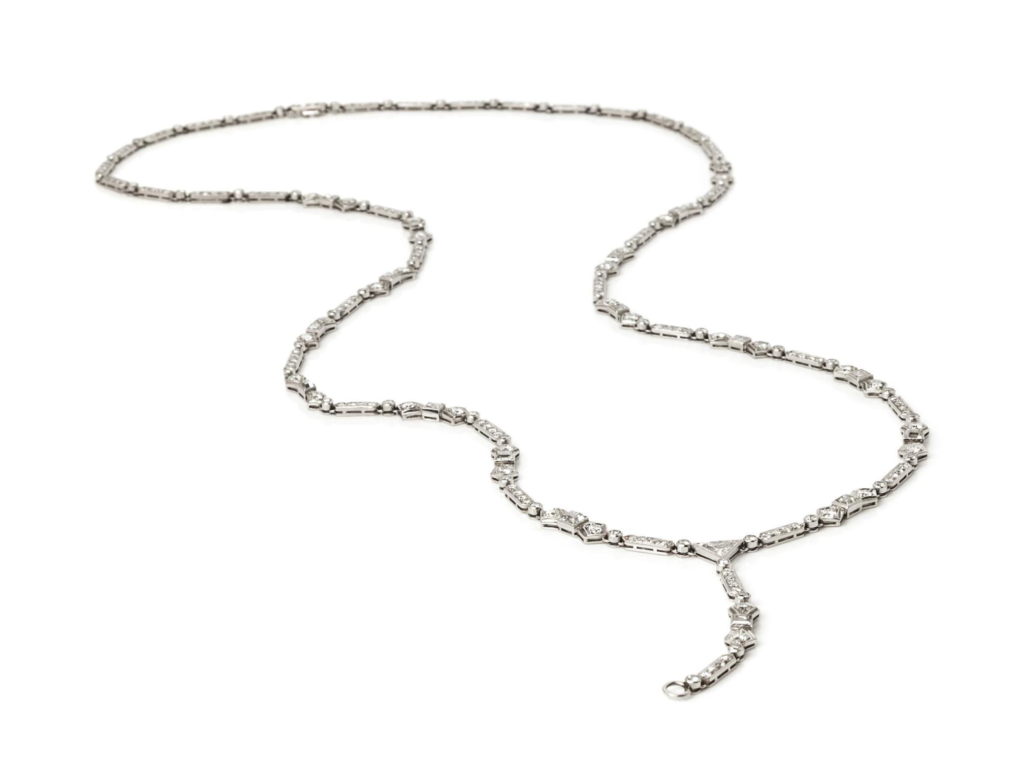 A Platinum and Diamond Longchain Lavaliere Necklace, Circa 1920, 21.20 dwts.