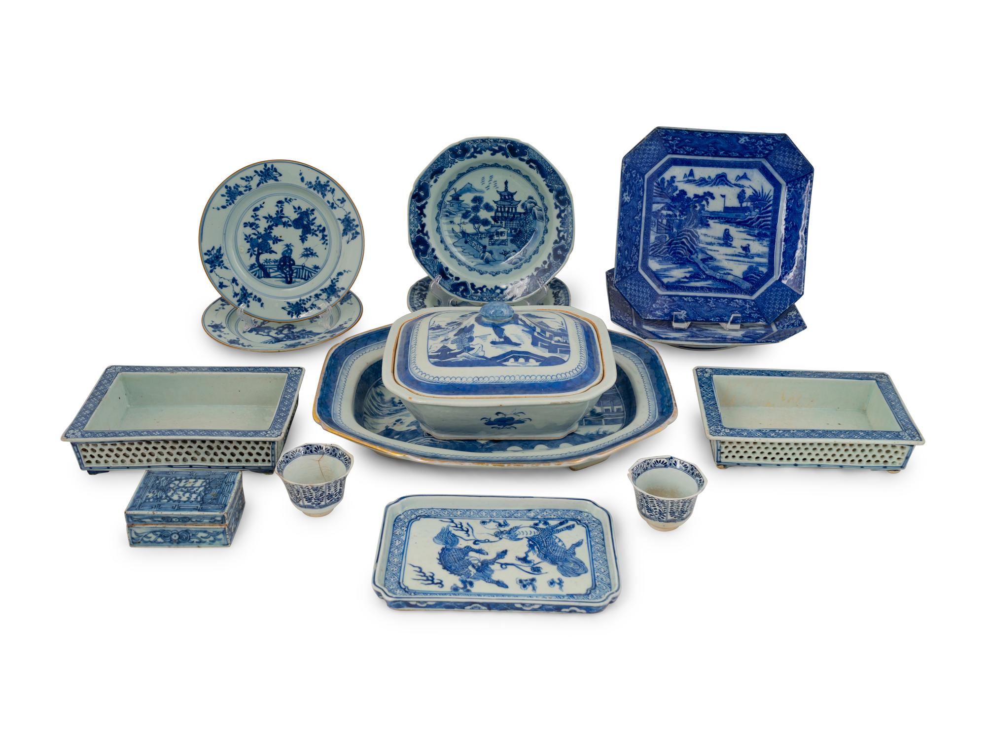A Collection of Chinese Export Blue and White Porcelain Wares — 19TH/20TH CENTURY