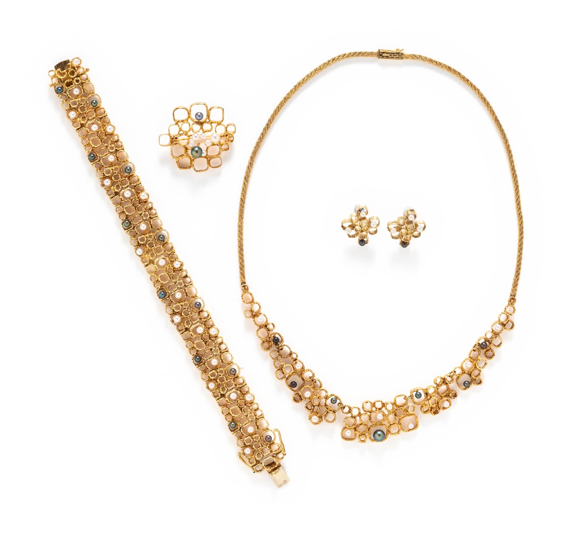 COLLECTION OF YELLOW GOLD AND CULTURED PEARL JEWELRY