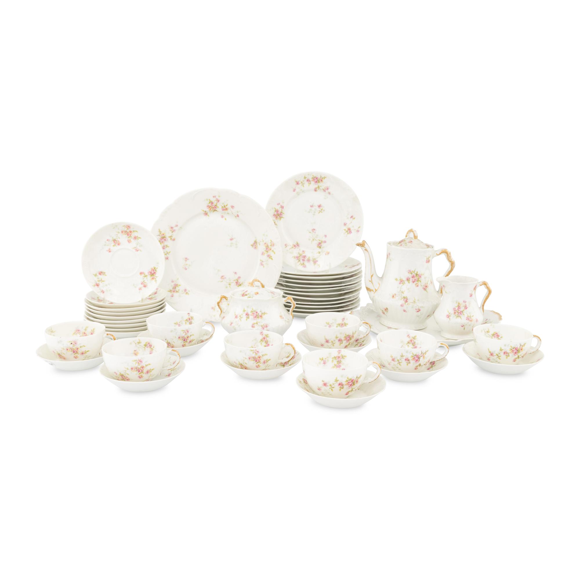 A Havilland-Limoges Porcelain Dessert Service