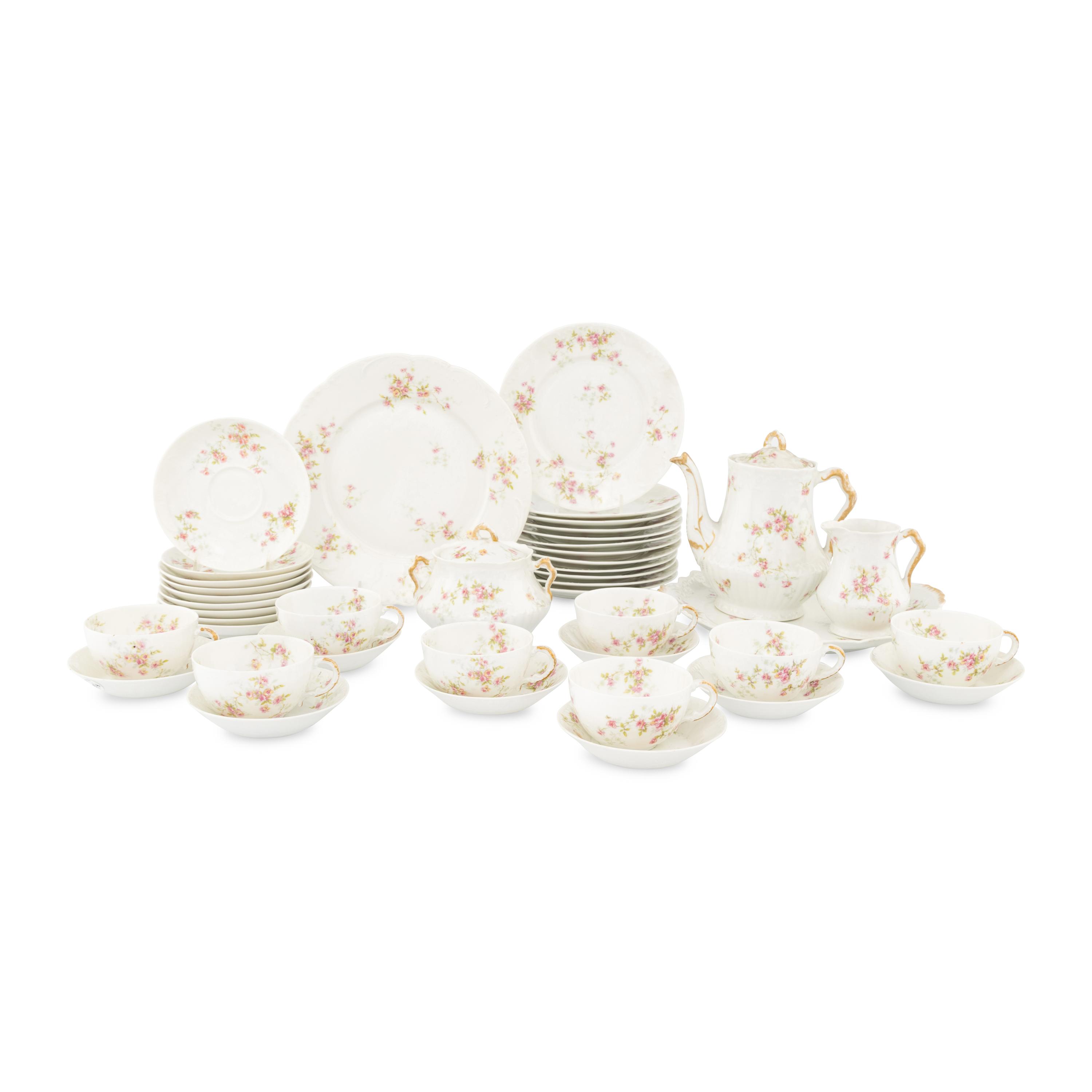 A Havilland-Limoges Porcelain Dessert Service