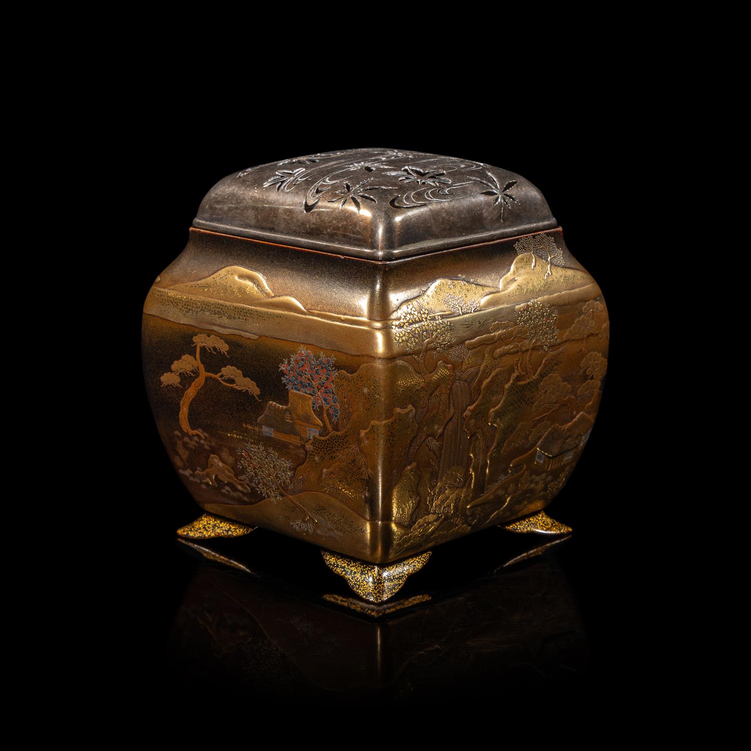 A Japanese Gold Lacquer Incense Burner, Koro, 19th Century