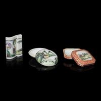 Three Chinese Famille Rose Porcelain Scholar's Objects, Early 20th Century — 近代 粉彩山水人物圖文房三件