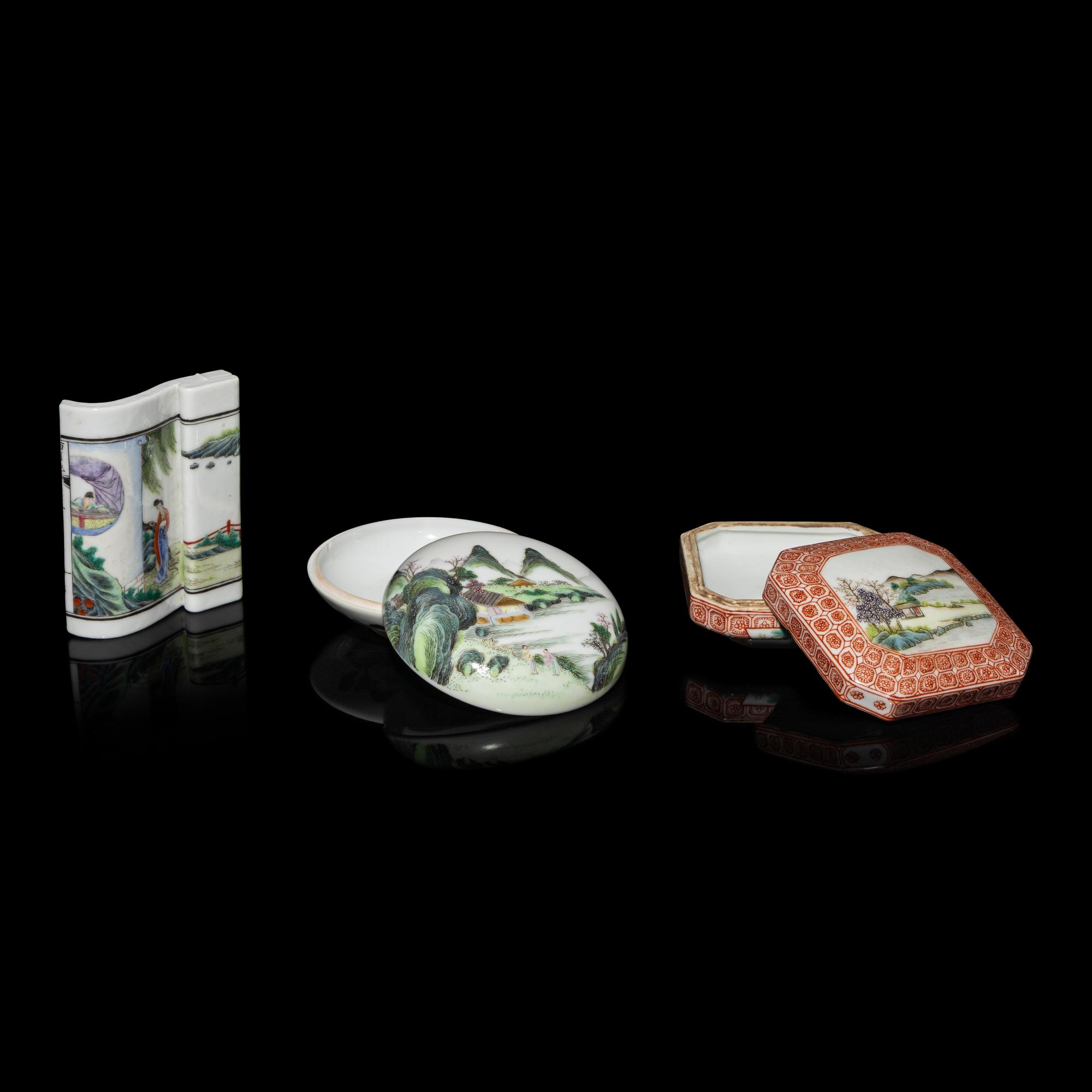 Three Chinese Famille Rose Porcelain Scholar's Objects, Early 20th Century — 近代 粉彩山水人物圖文房三件