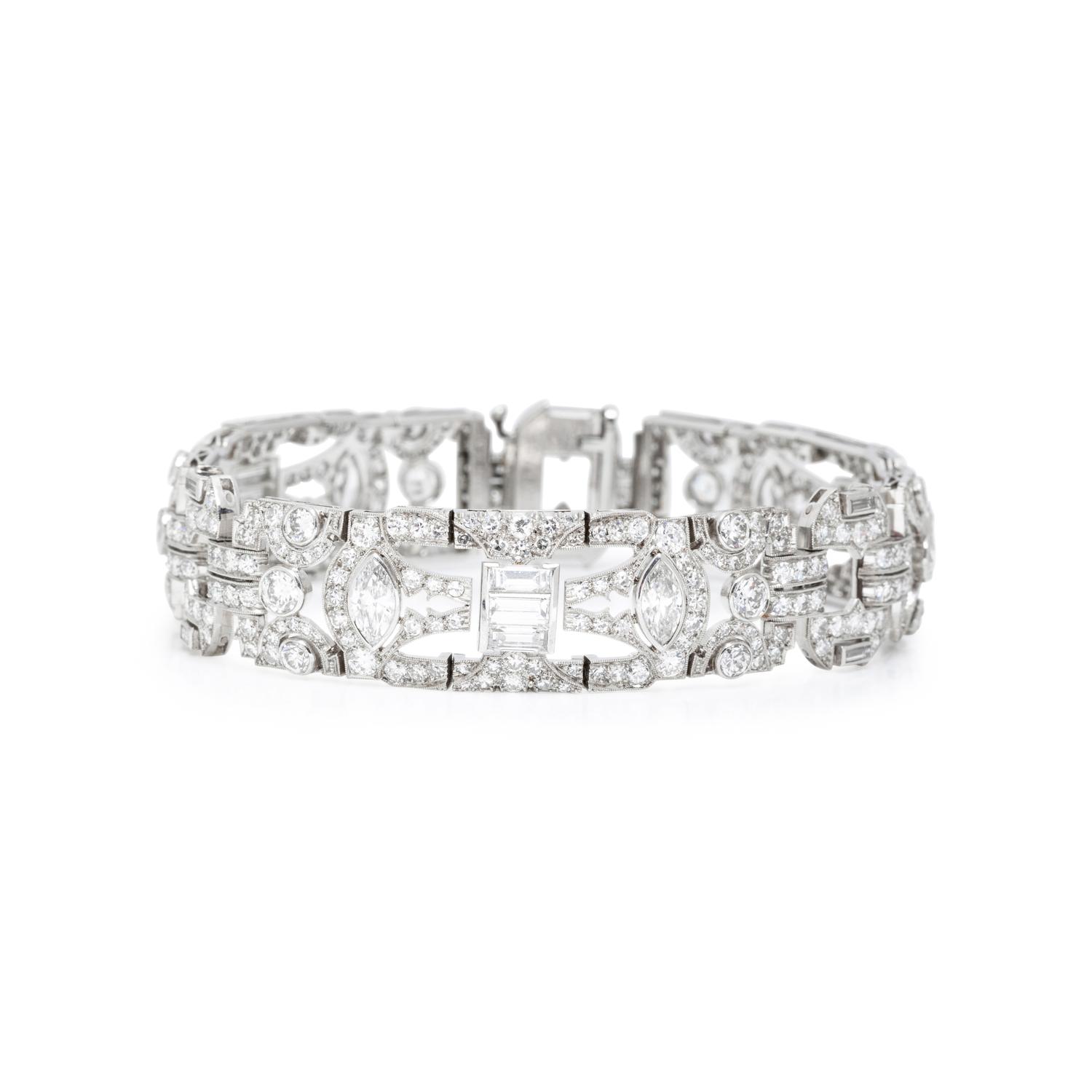 ART DECO, PLATINUM AND DIAMOND BRACELET