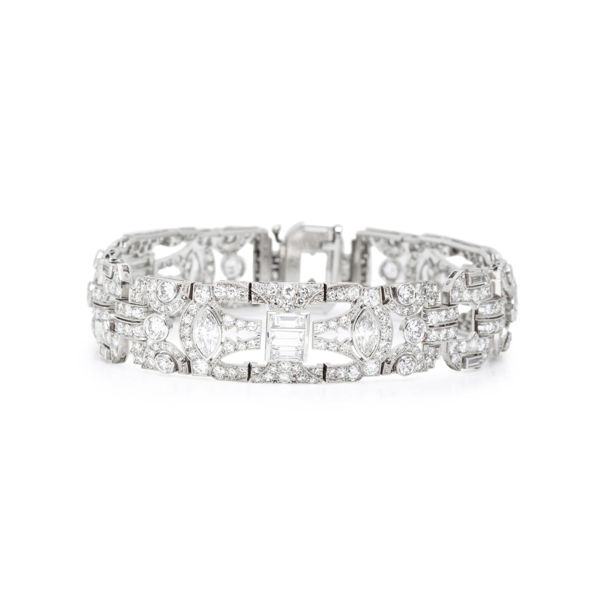ART DECO, PLATINUM AND DIAMOND BRACELET