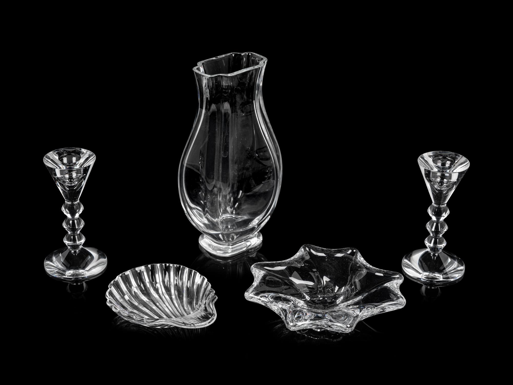A Group of Baccarat Table Articles