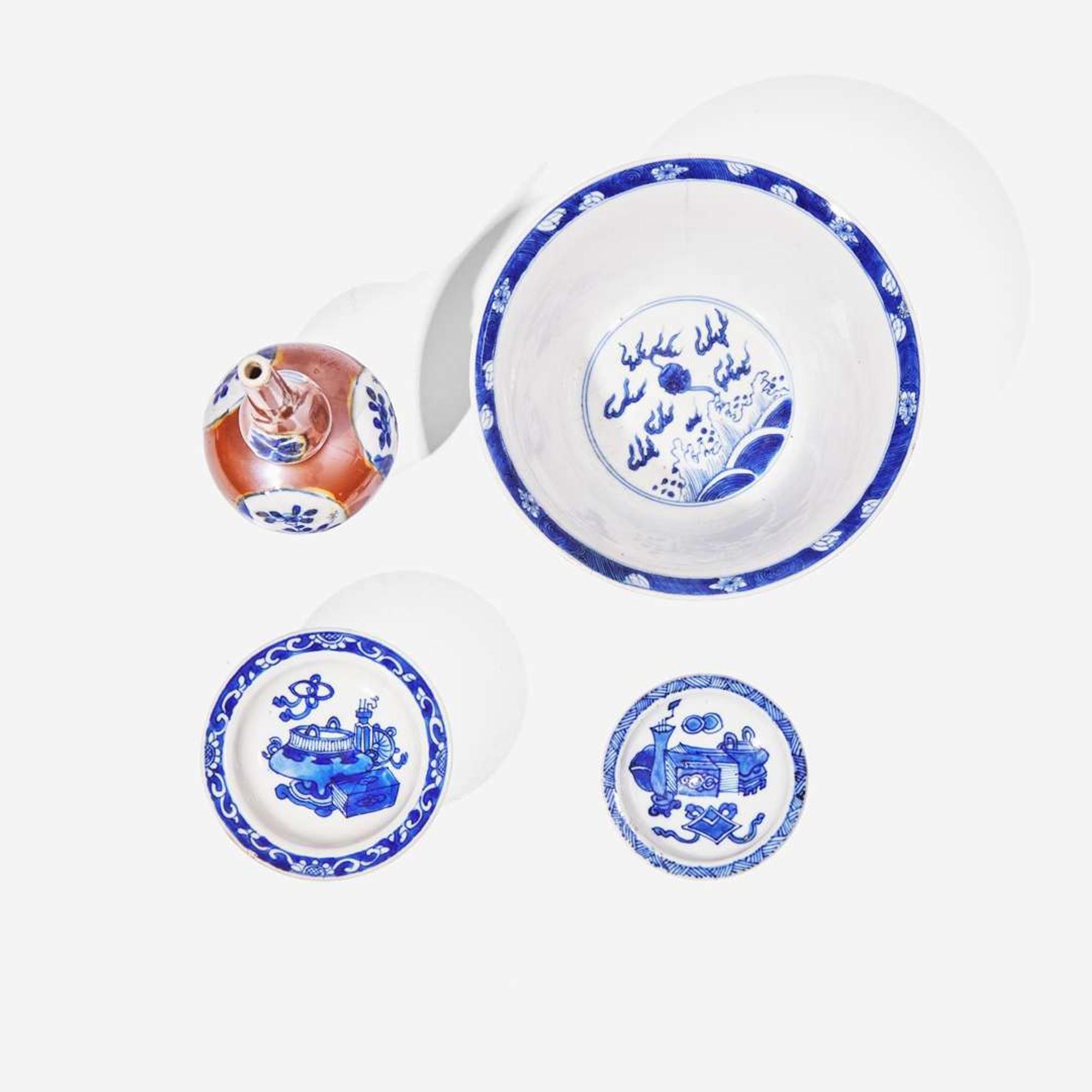 A group of four Chinese porcelain items 瓷器一組四件 Kangxi period ? ??