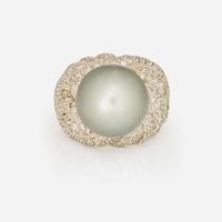 An 18K White Gold, Tahitian Pearl, and Diamond Ring