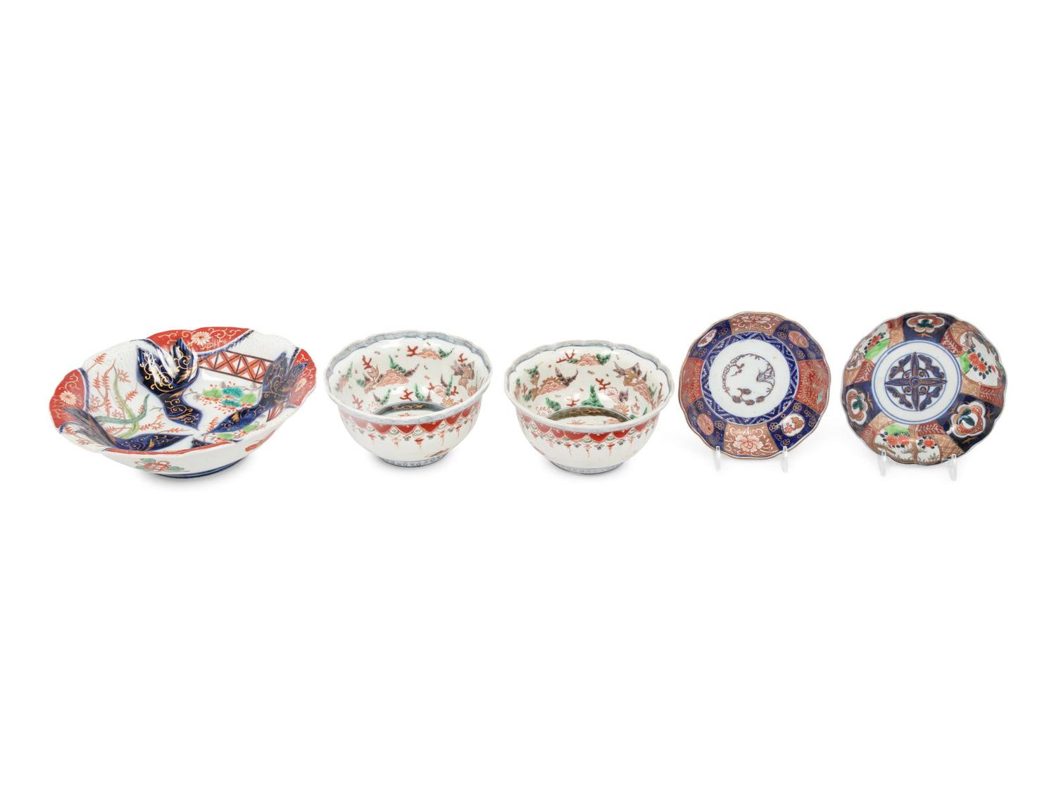39 Japanese Imari and Kutani Porcelain Bowls, Plates, and Chargers