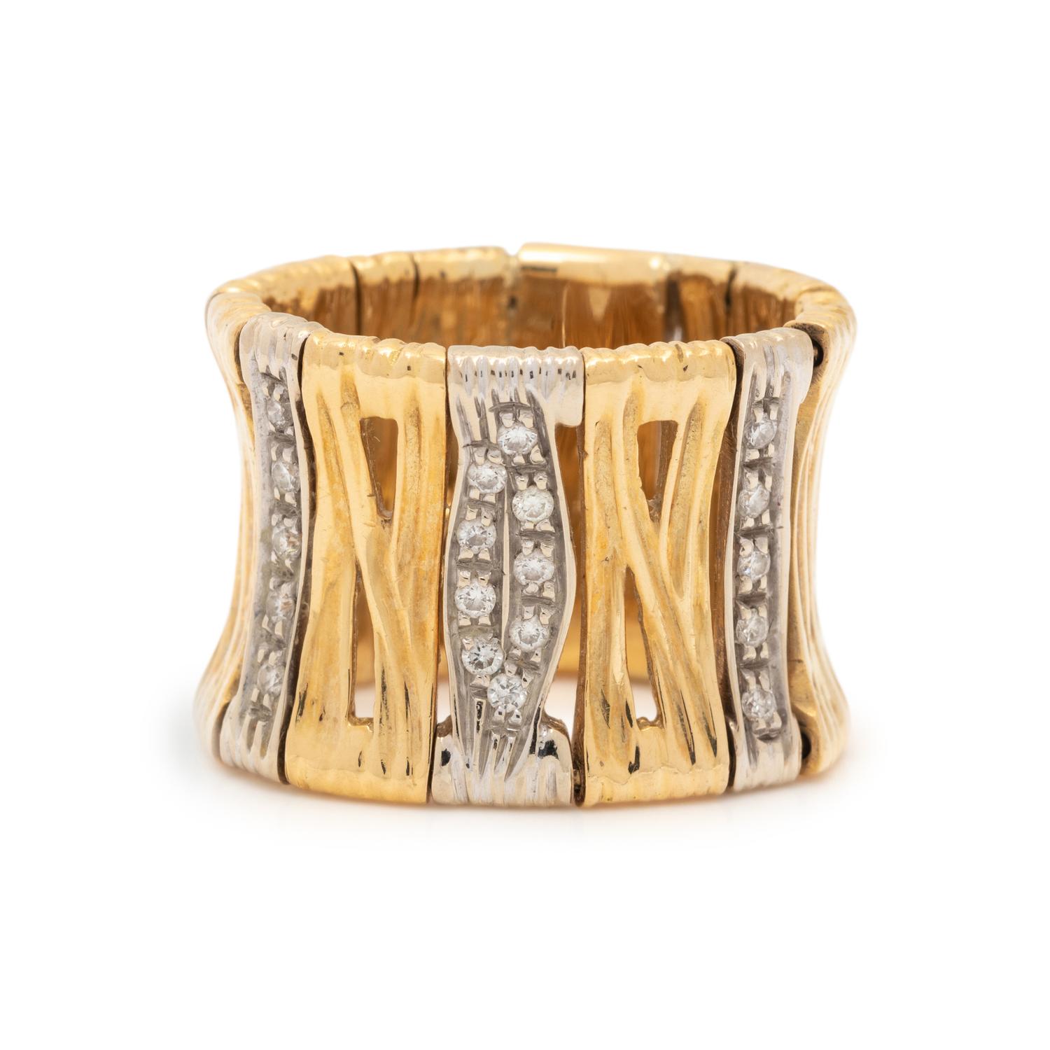 ROBERTO COIN, BICOLOR GOLD AND DIAMOND 'ELEPHANTINO' RING